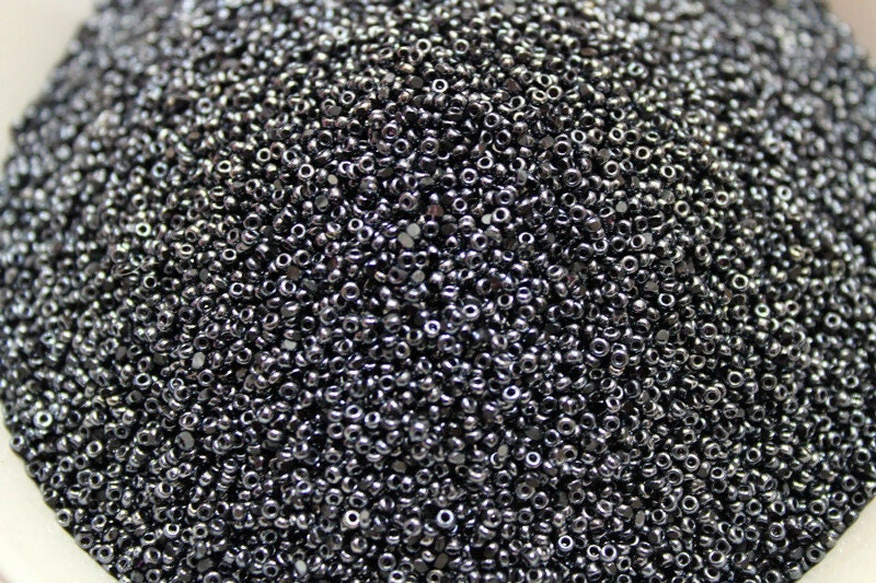 13/0 Charlotte True Cut Beads, Hematite Luster (2 Perfect Facets) 5/10/20/50/250/500 Grams, Embroidery Material, Jewelry Supply,Vintage Premium True Cuts