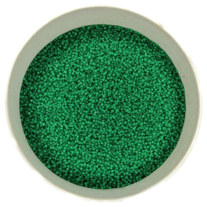 13/0 Charlotte True Cut Beads, Opaque Waxy Green (one Perfect Facet) 10/20/50/250/500 Grams, Embroidery Material, Jewelry Supply, Premium True Cuts, 52240