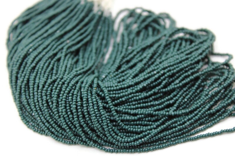 13/0 Charlotte True Cut Beads, Dark Emerald Opaque (2 Perfect Facets) 1 Hank, Embroidery Material, Jewelry Supply, Vintage Premium True Cuts, 53270