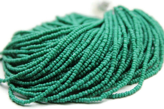 11/0 Charlotte Cut Beads Serpent Green (2 Perfect Facets) 1/3/5 Hanks, Embroidery Material, Jewelry Supply, Vintage Rare Beads, Premium True Cuts, 53240