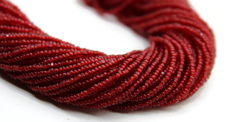 13/0 Charlotte True Cut Beads, Red Transparent (2 Perfect Facets) 1 Hank, Embroidery Material, Jewelry Supply, Vintage Premium True Cuts, 90090