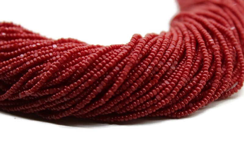 13/0 Charlotte True Cut Beads, Opaque Dark Red (2 Perfect Facets) 5/10/20/50/250/500 Grams, Embroidery Material, Jewelry Supply, Premium True Cuts, 93210