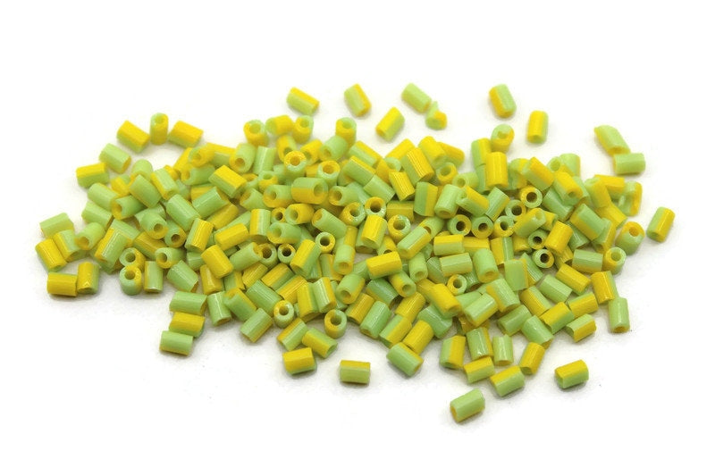 11/0, 2 Cut Green-Yellow Striped Seed Beads, 20/50/100 Grams Packs, Embroidery Beads, Jewelry Beads, Craft Supply, Indian Seed Beads, 442/9.